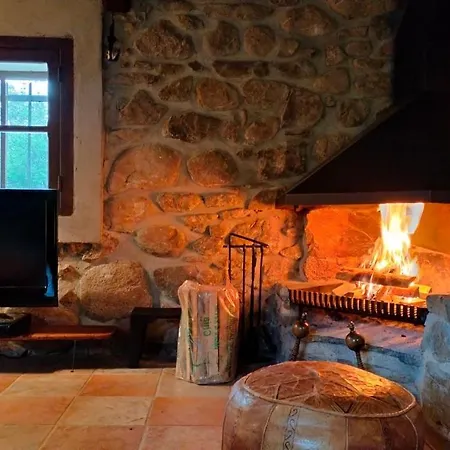 Maison En Cerdagne Avec Belle Vue Semesterbostad *