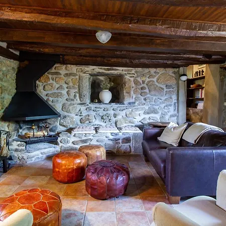 Maison En Cerdagne Avec Belle Vue Semesterbostad *